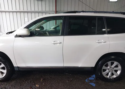 2013 Toyota Highlander Base Plus V6 from USA, damaged, VIN 5TDZK3EH6DS092915